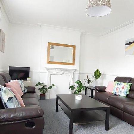 Very Spacious Two Bedroom Converted Apartment In East Croydon Exterior photo