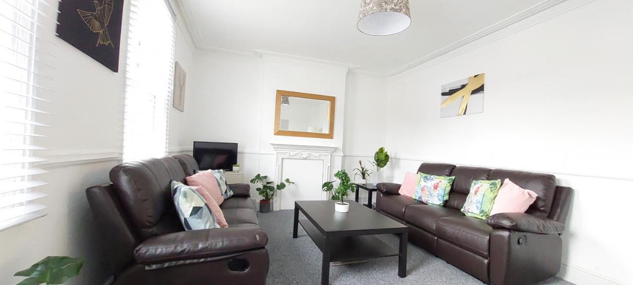 Very Spacious Two Bedroom Converted Apartment In East Croydon Exterior photo